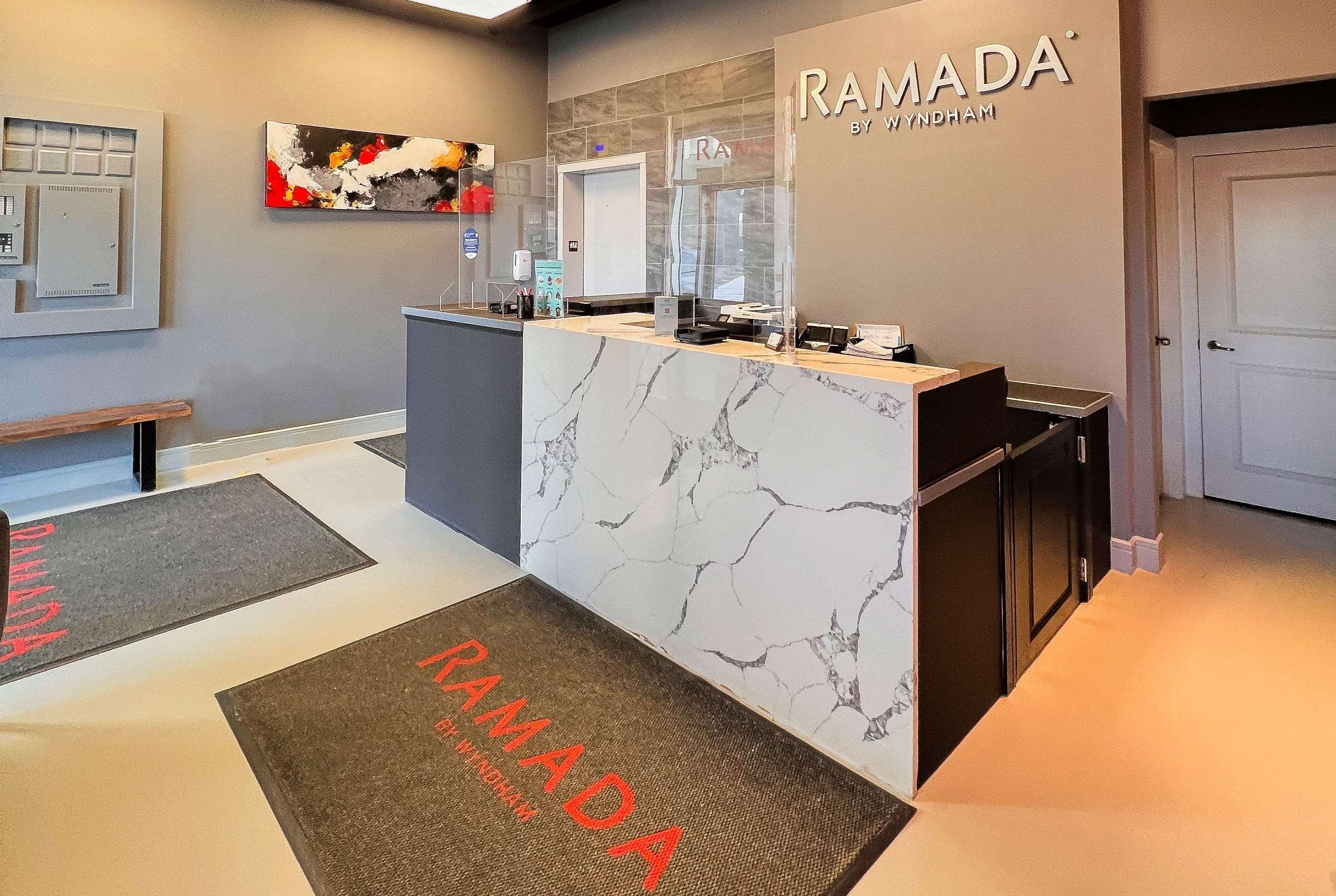 Ramada By Wyndham פורט מקמארי מראה חיצוני תמונה